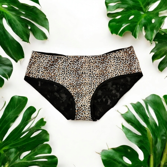 Victoria's Secret Other - NWT Victoria's Secret Panties